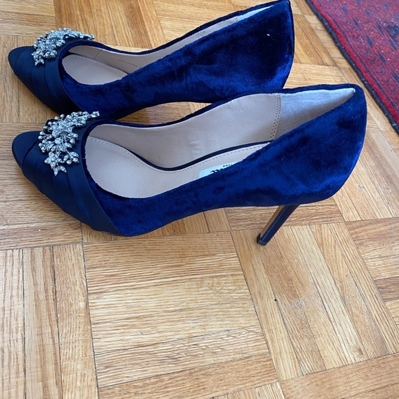 Women Shoes، - Picture 1 of 4